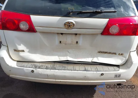 2010 Toyota Sienna Le из США, поврежденный, VIN 5TDKK4CC7AS324707